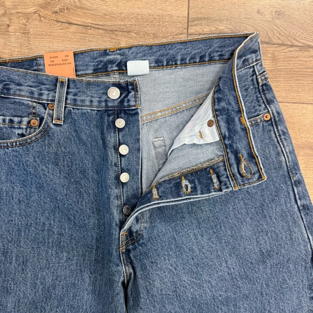 Levis 501 Preshrunk  Mens Blue Denim Jeans Button Fly‎ Straight Leg